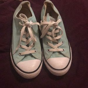 Converse size 3